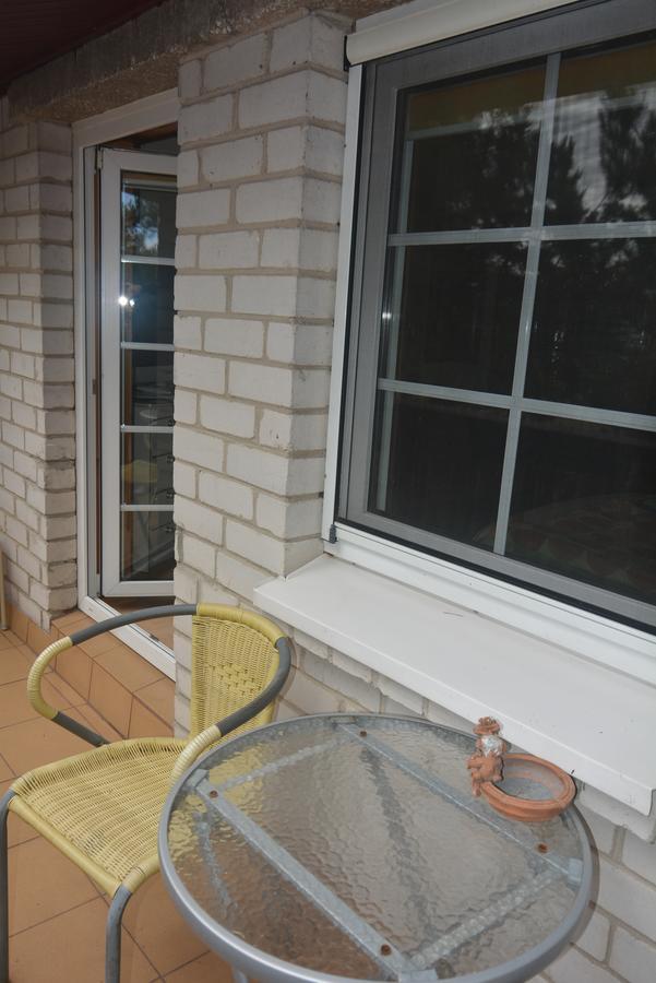 נידה Guesthouse "Nakvyne Pas Zveja" Purvynes Street מראה חיצוני תמונה