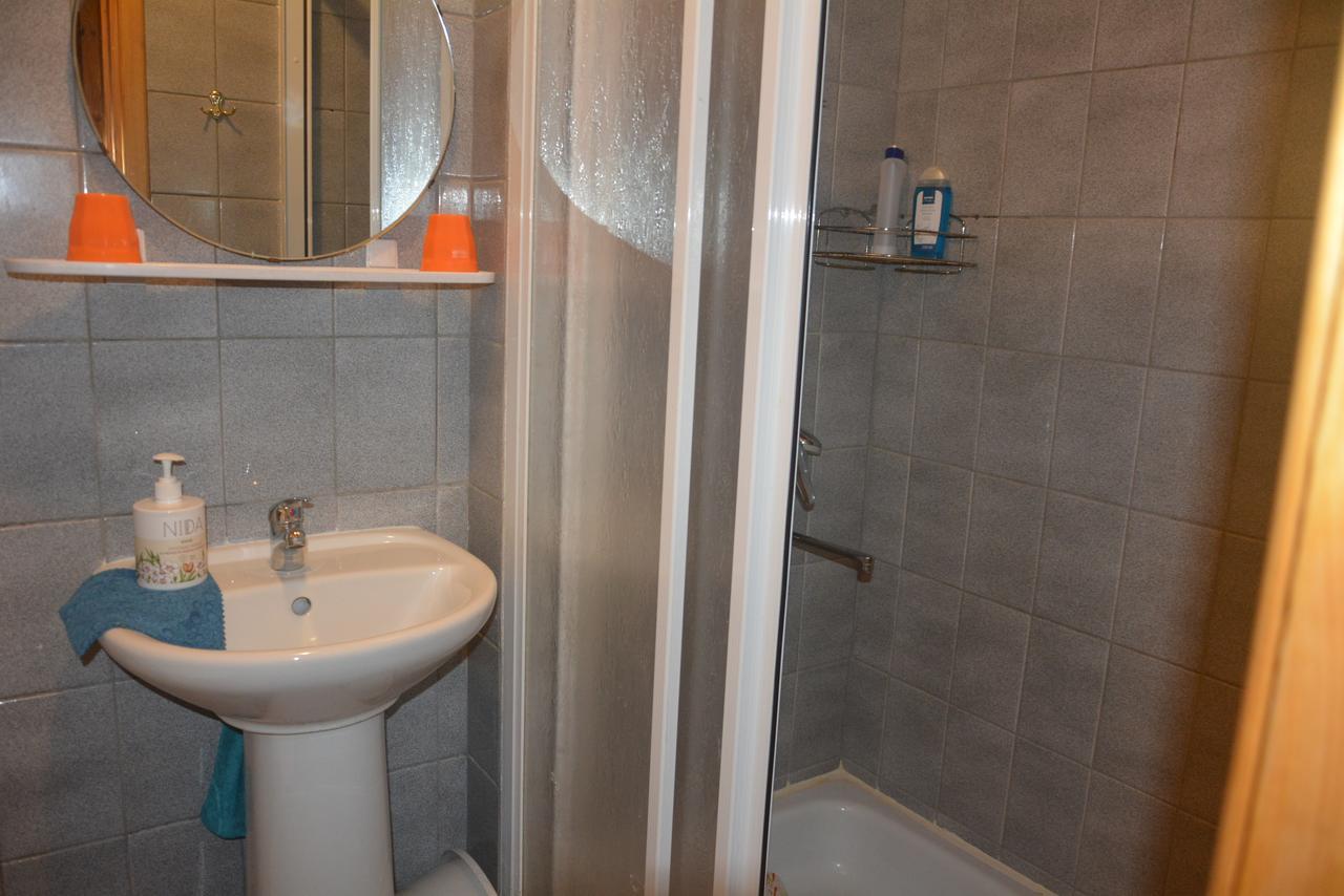 נידה Guesthouse "Nakvyne Pas Zveja" Purvynes Street מראה חיצוני תמונה